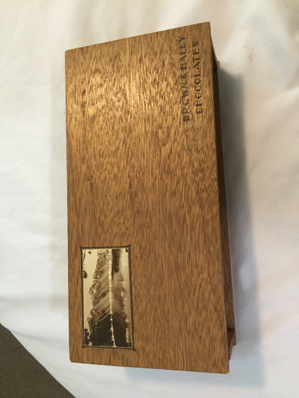 Vintage Brown & Haley Wood Chocolate Box 9" x 5" Confectionery Almond Roca EUC